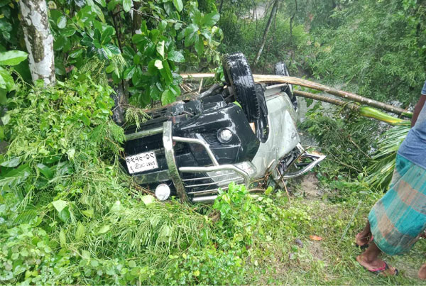 আমতলীতে সড়ক দুর্ঘটনায় দুই চীনা প্রকৌশলী আহত