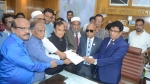 বরিশাল-৫ আসনে আ’লীগের প্রার্থী জাহিদ ফারুকের মনোনয়ন দাখিল