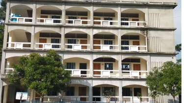 বাউফলে বিদ্যালয়ের নির্মাণ কাজে অনিয়ম!