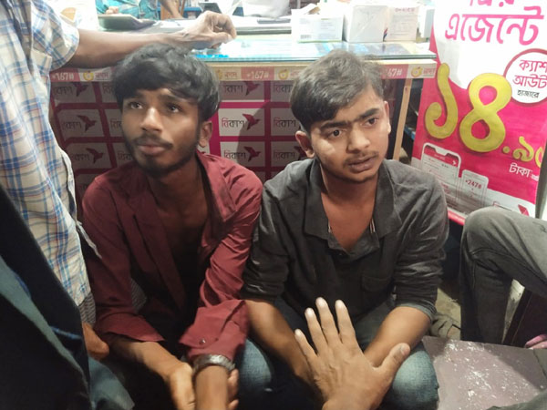 দুমকিতে চোরাই ছাগলসহ আটক ২যুবককে ছেড়ে দিল পুলিশ!