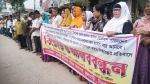 <small>ইউপি সদস্যদের অপসারণ না করার দাবি</small>ফুলবাড়ীতে বিক্ষোভ সমাবেশ মানববন্ধন