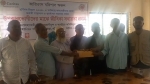 কলাপাড়ায় ঘূর্ণিঝড়ে ক্ষতিগ্রস্তদের মাঝে সহায়তা প্রদান
