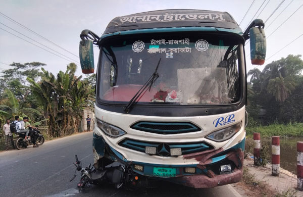 আমতলীতে সড়ক দূর্ঘটনায় বিকাশ‘র এসআর নিহত