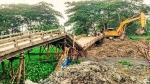 আমতলীতে কারণ ছাড়াই ভেঙ্গে পরেছে নরবড়ে সেতু