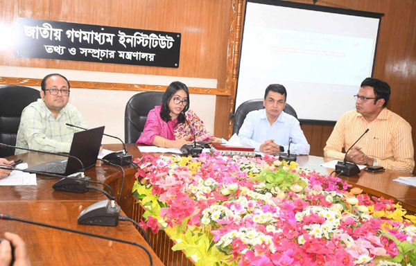 নিরাপদ সড়কে গণমাধ্যম কর্মীদের ভূমিকা অপরিসীম-তথ্য ও সম্প্রসার সচিব