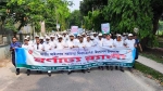 <small>পিপি গামার বিরুদ্ধে অনাস্থা</small> জামালপুরে আইনজীবী ফোরামের মানববন্ধন