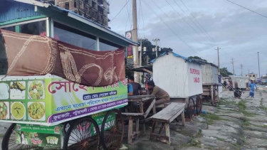 ঝুপিড় ঘরে ঢেকে গেছে কুয়াকাটার প্রাকৃতিক সৌন্দর্য
