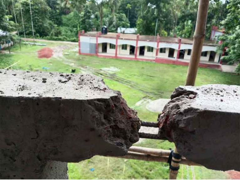 গৌরনদীতে মাদ্রাসা ভবনের নির্মাণ কাজে অনিয়মের অভিযোগ