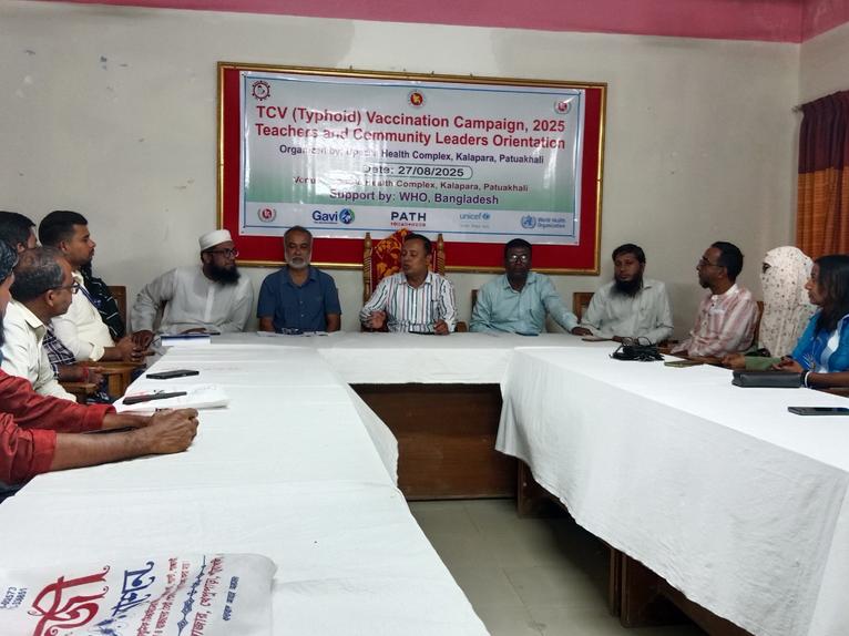 কলাপাড়ায় শিক্ষক নেতৃবৃন্দের জন্য টাইফয়েড ভ্যাকসিনেশন ক্যাম্পেইন