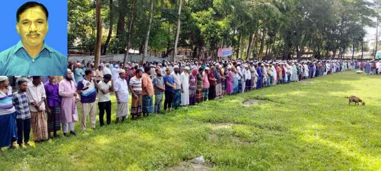 দশমিনায় সাংবাদিকের ভাইয়ের জানাজায় মানুষের ঢল