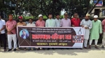 <small>সাংবাদিক তুহিন হত্যা </small> কুয়াকাটায় মানববন্ধন ও প্রতিবাদ সভা