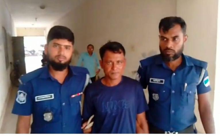 মোংলায় তালাক দেয়ায় স্ত্রীকে কুপিয়ে হত্যা, স্বামী আটক