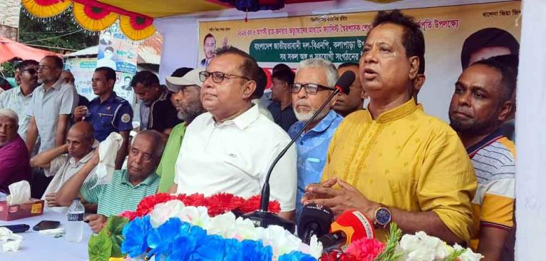 বক্তব্য রখেছেন বিএনপির কেন্দ্রীয় প্রশিক্ষণ বিষয়ক সম্পাদক এবিএম মোশাররফ হোসেন
