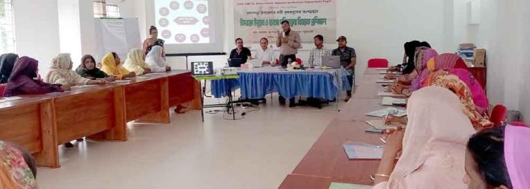 কুয়াকাটায় নারী কৃষকদের নিয়ে উদ্যোক্তা উন্নয়ন প্রশিক্ষণ কর্মশালা