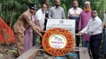 বামনায় স্বৈরাচারবিরোধী আন্দোলনে শহীদের কবরস্থানে শ্রদ্ধা