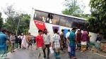 আমতলীতে বাস চাপায় নিহত ১