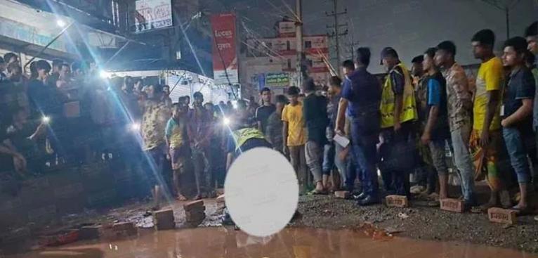 আশুলিয়া বাইপাইলে কাভার্ড ভ্যানে চাপা পড়ে মা-ছেলেসহ নিহত ৩