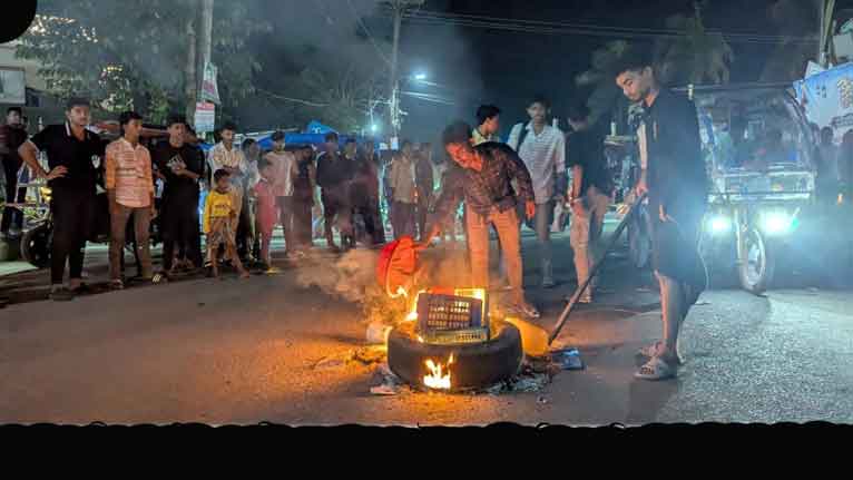 আমতলীতে ছাত্রদলের দুই পক্ষের সংঘর্ষে আহত-৪, সড়ক অবরোধ