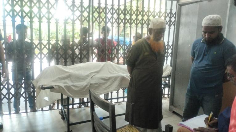 মহিপুরে জেলেকে পিটিয়ে হত্যা, আহত ৩