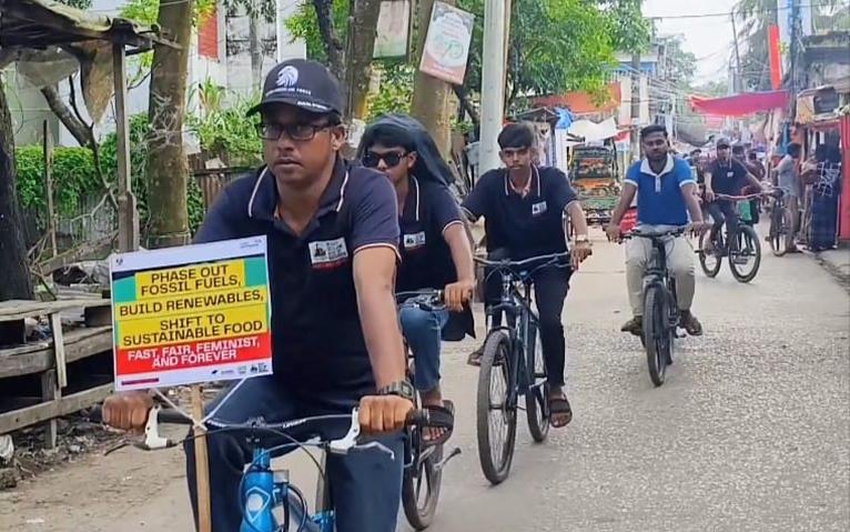 কলাপাড়ায় শিক্ষার্থীদের সাইকেল র‍্যালি