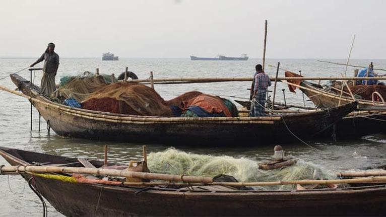 সুন্দরবনে মাছ ধরার মৌসুম শুরু, প্রথম দিনে ১ হাজার জেলে রওনা