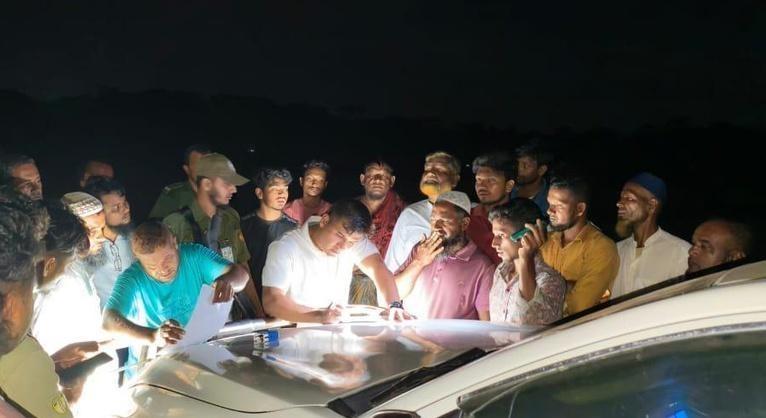 মহিপুরের ধুলাসারে অবৈধ বালু উত্তোলনে জরিমানা, পাইপ বিনষ্ট