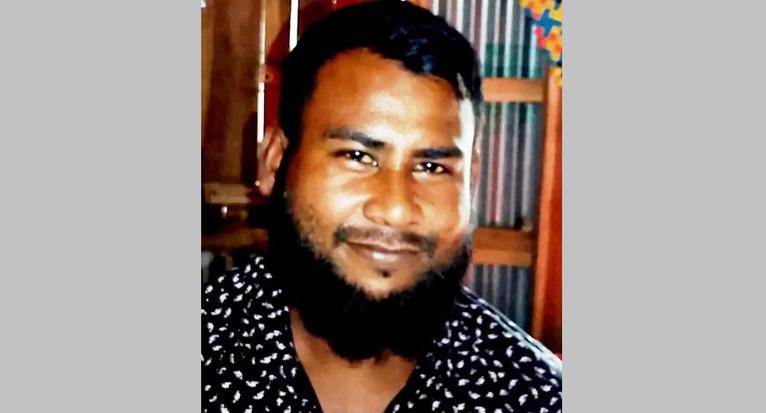গলাচিপায় স্ত্রীকে ছুরিকাঘাত, স্বামীর ঝুলন্ত মরদেহ উদ্ধার