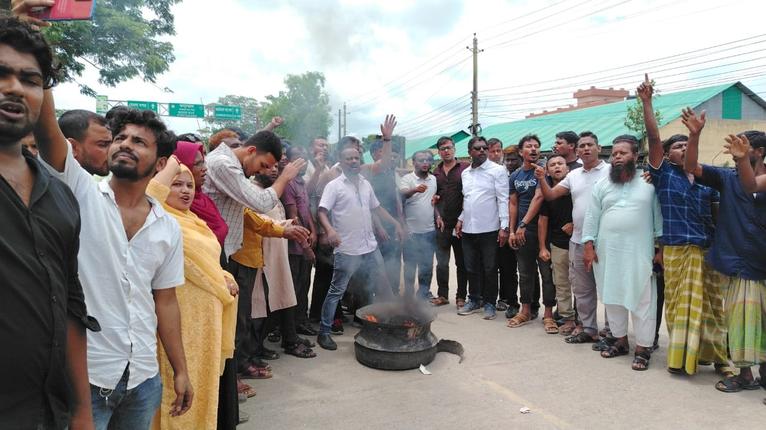 বাগেরহাটে ৩ দিনের হরতাল পালন করছে সর্বদলীয় সম্মিলিত কমিটি