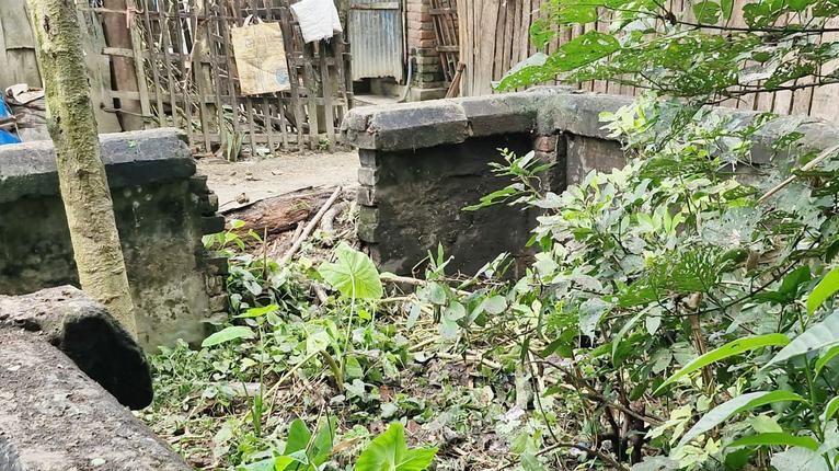 চাঁপাইনবাবগঞ্জে কবরস্থানে ককটেল বিস্ফোরণ, এলাকায় আতঙ্ক