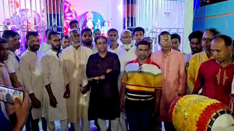 কালকিনিতে বিএনপি নেতার ২৩ পূজামণ্ডপ পরিদর্শন