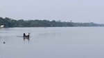 <small>নিষেধাজ্ঞা মানছে না কেউ</small> পায়রা-পান্ডব-লোহালিয়া নদীতে মা-ইলিশ শিকারের মহোৎসব
