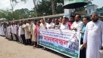 মির্জাগঞ্জে ভাতা বৃদ্ধির দাবিতে শিক্ষকদের মানববন্ধন