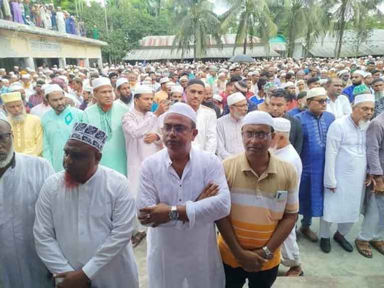 চরফ্যাসনে জুলাই যুদ্ধা হাসিবুর রহমানের জানাজা সম্পন্ন