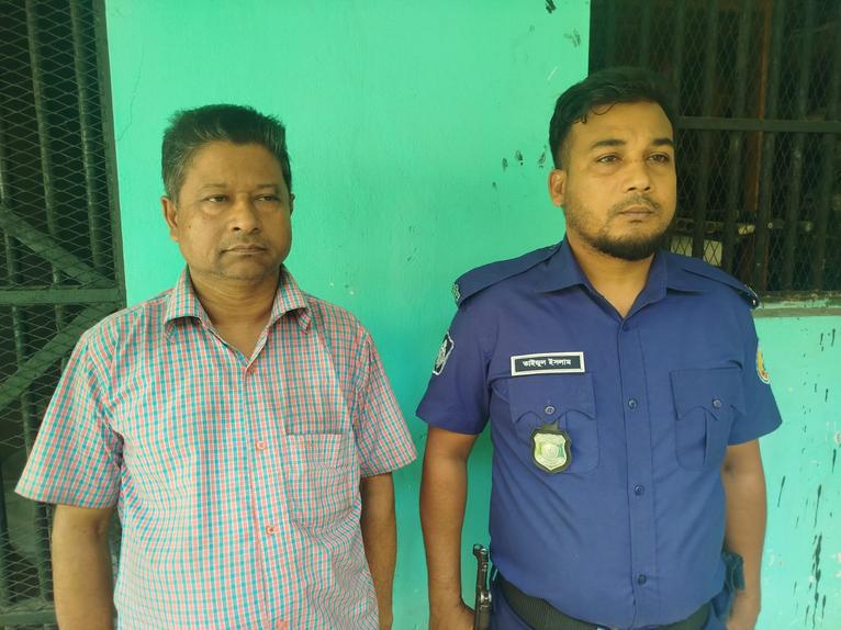 নেছারাবাদে আ.লীগ নেতা ইউপি চেয়ারম্যান গ্রেফতার