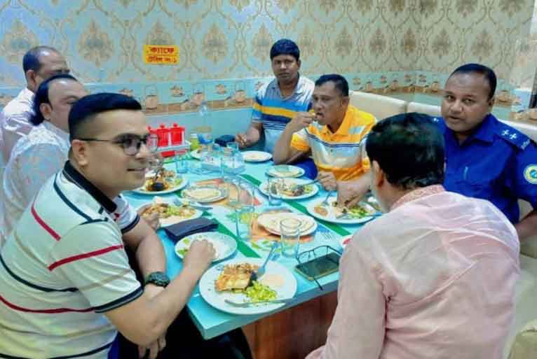আমতলীতে আ.লীগ নেতাদের সঙ্গে ইউএনওর গোপন বৈঠক, প্রশাসনে তোলপাড়