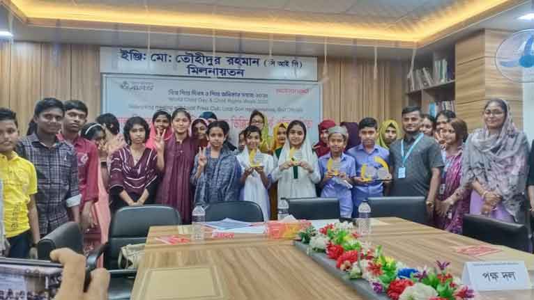 কলাপাড়ায় বাল্যবিবাহ প্রতিরোধে শিক্ষার্থীদের বিতর্ক প্রতিযোগিতা