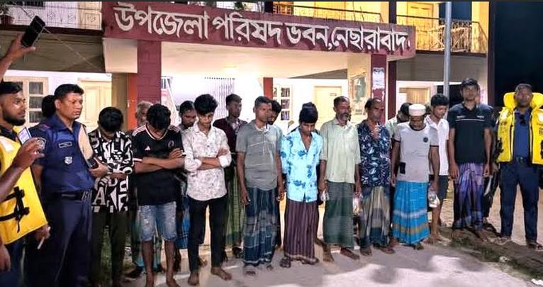 নেছারাবাদে নিষেধাজ্ঞার শেষ দিনে ১৭ জেলের জেল-জরিমানা