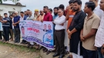 দশমিনায় মা ইলিশ রক্ষায় যুবদলের মানববন্ধন