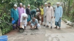 দশমিনায় জামায়াত নেতাকর্মীদের উদ্যোগে কালভার্ট ও সড়ক সংস্কার