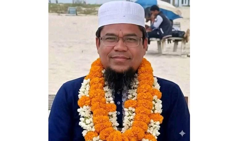 অধ্যক্ষ দেলোয়ার হোসেন আজিজ। ছবি- সংগৃহীত