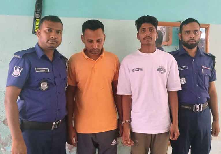 নেছারাবাদে চোরাই মোটরসাইকেলসহ দুই যুবক গ্রেফতার