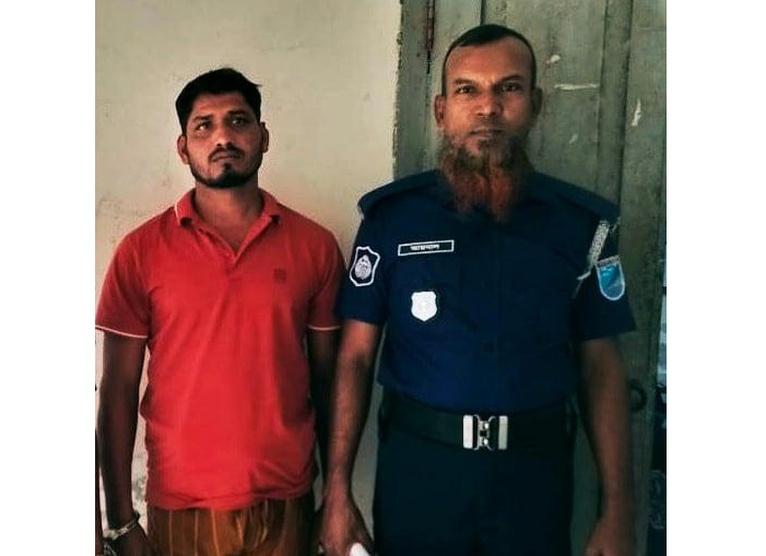 আগৈলঝাড়ায় তিন মাদক ব্যবসায়ী গ্রেপ্তার