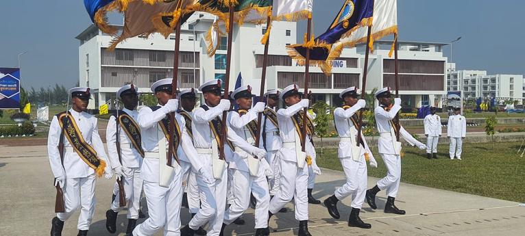 মনোমুগ্ধকর শিক্ষা সমাপনী কুচকাওয়াজের একাংশ
