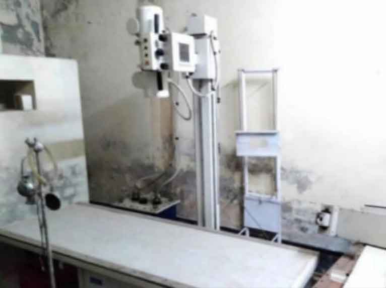 দুমকিতে ১৫ বছর ধরে অচল এক্স-রে মেশিন, নেই টেকনিশিয়ান