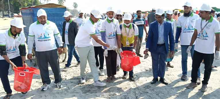 কুয়াকাটায় স্বেচ্ছাসেবক দিবস উদযাপন