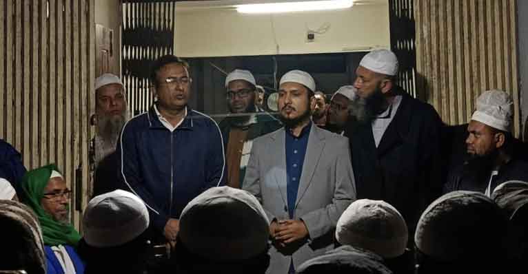 পটুয়াখালী-৩ আসনের হাতপাখা প্রার্থীর সাথে নবাগত ওসির মতবিনিময়