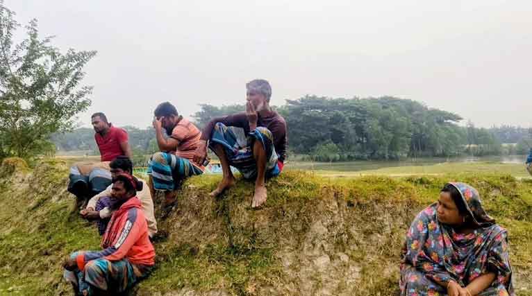 কালাপাড়ায় চুক্তিপত্র জালিয়াতি করে কৃষকের জমি দখলচেষ্টার অভিযোগ