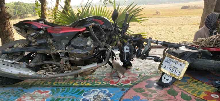 নাচোলে সড়ক দুর্ঘটনায় শিক্ষার্থী নিহত