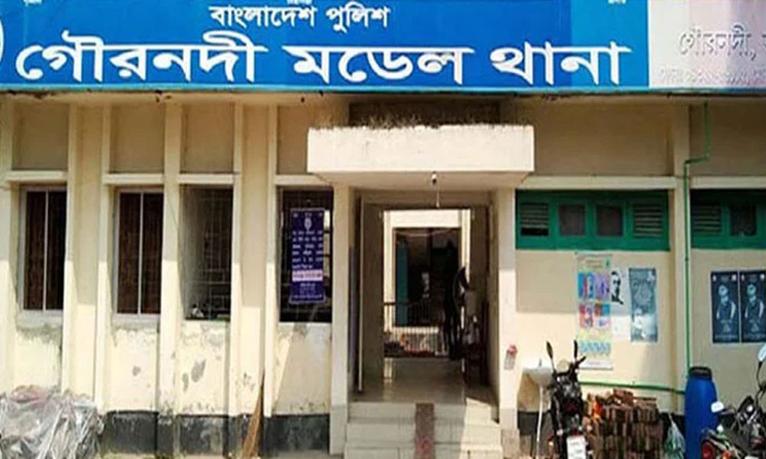 ডেভিল হান্ট অভিযান: গৌরনদীতে আ. লীগের ৪ নেতা গ্রেফতার