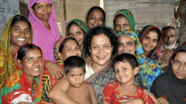 বরগুনায় সফল উদ্যোক্তা জাগোনারীর হোসনে আরা হাসি